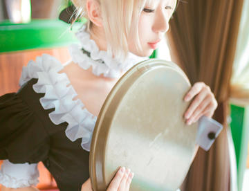黑女仆saber~