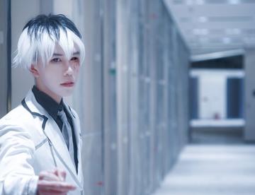 【cos正片】东京喰种:re-佐佐木绯世/金木研