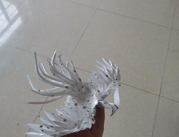 一只千纸鹤