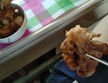 害，咱也没别的菜，就拍个肉叭😜
