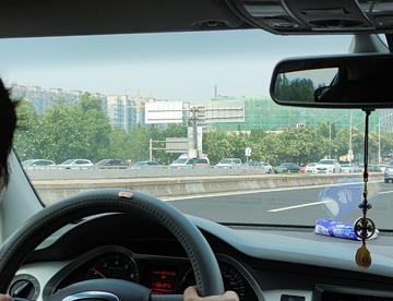 环路立交桥堵车