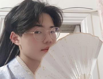 云有第三郎，窈窕世无双