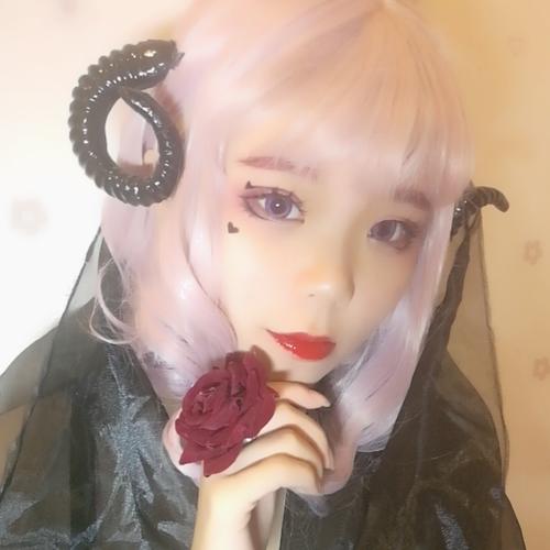 Akina七奈