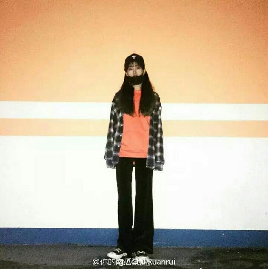 脸滚键盘抬头懵i