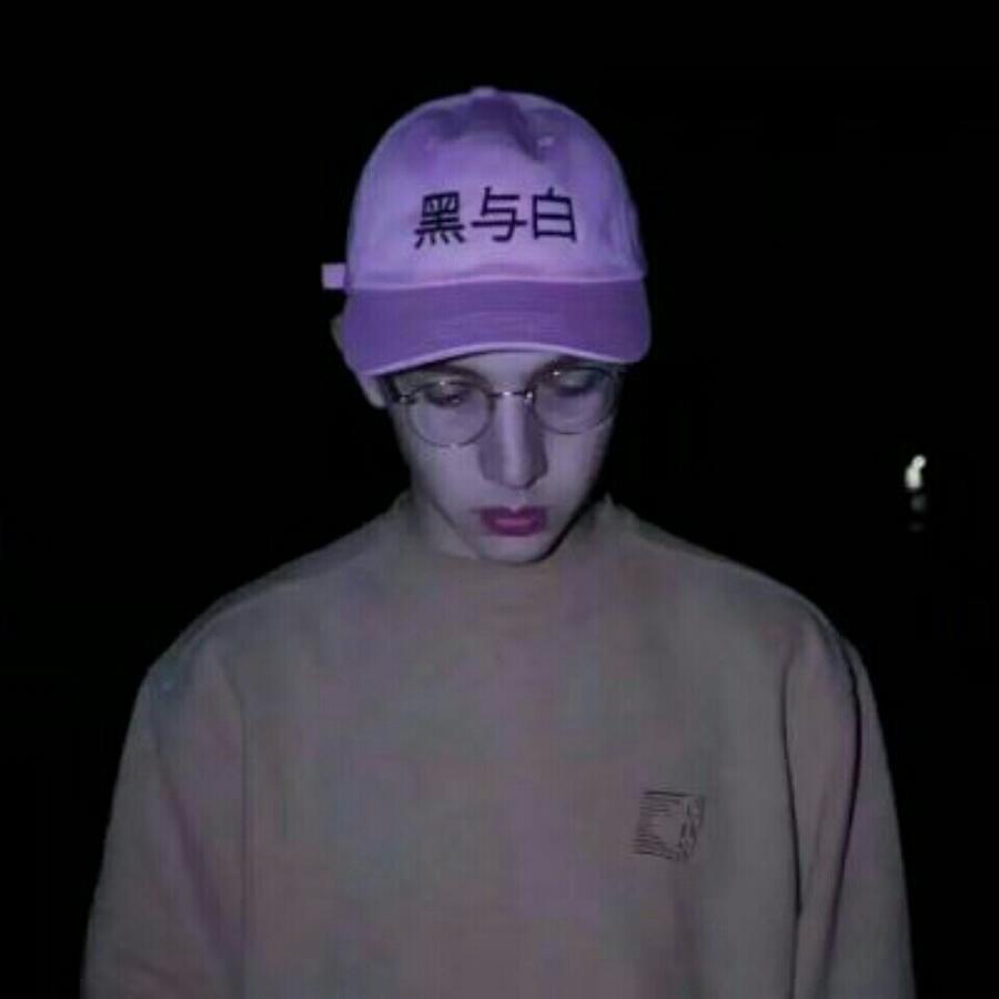 呼呼吹的空调锐