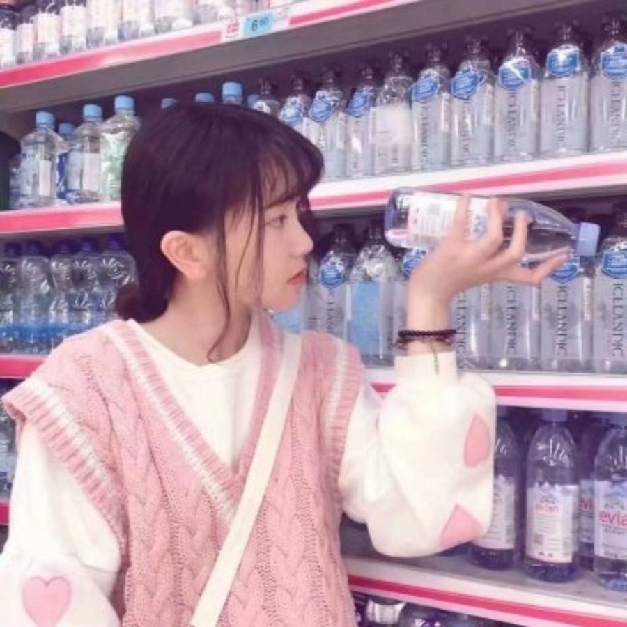 溪溪（＇▿＇）