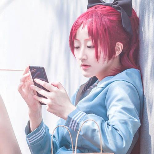 伊是名莲