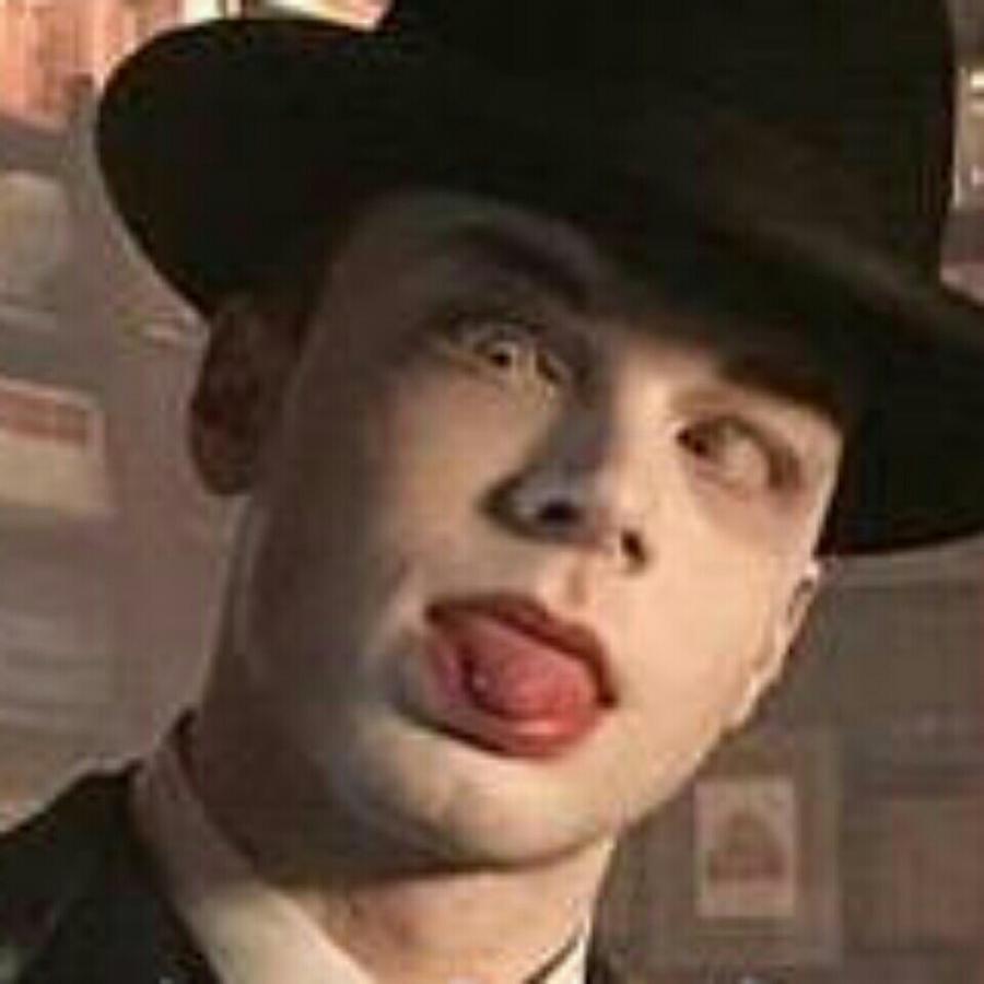 扛着西瓜追太阳