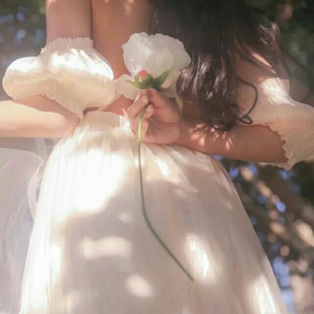 姜挽清。