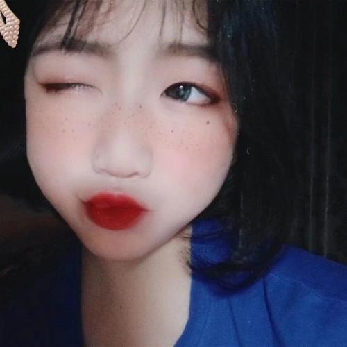 『夜魅蓝灵』四处混圈