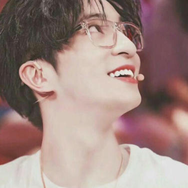 离尘♡